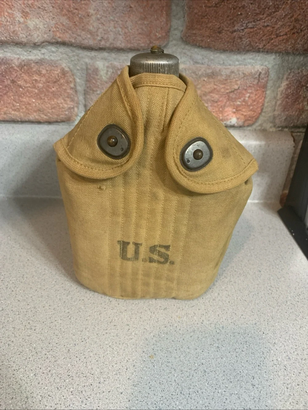 Vintage WWI US ARMY Canteen  1918